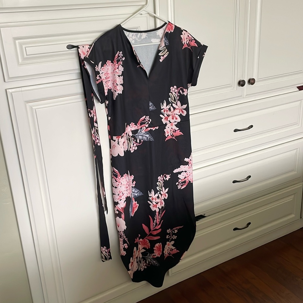🖤 🌺 Black Midi Dress with Pink Floral Print